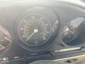 Mercedes-Benz 380 SL R107 - 1985