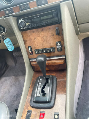 Mercedes-Benz 380 SL R107 - 1985