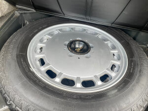 Mercedes-Benz 380 SL R107 - 1985