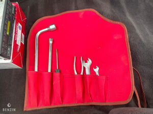 Mercedes-Benz 380 SL R107 - 1985