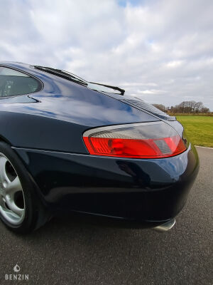 Porsche 911 type 996 Carrera - 1999