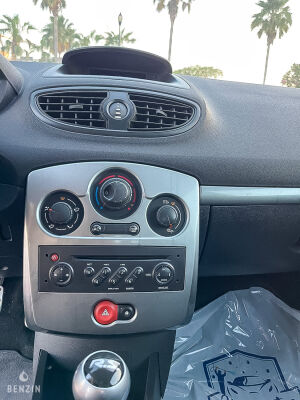 Renault Clio 3 RS F1 Team - 2009