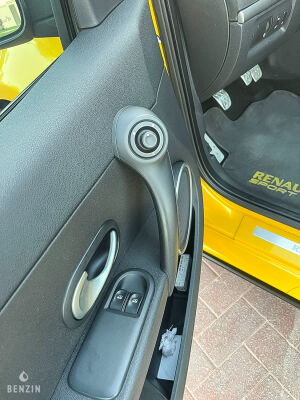 Renault Clio 3 RS F1 Team - 2009