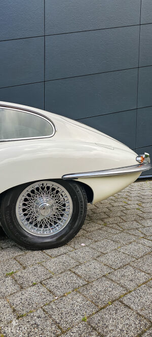 Jaguar Type E 4.2 FHC - 1965