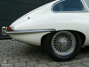 Jaguar Type E 4.2 FHC - 1965