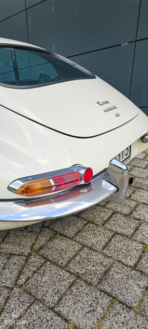 Jaguar Type E 4.2 FHC - 1965