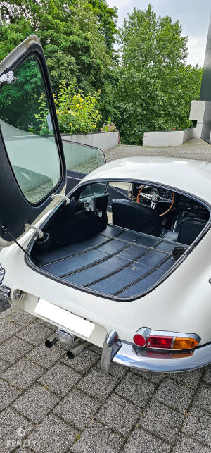 Jaguar Type E 4.2 FHC - 1965