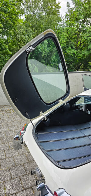 Jaguar Type E 4.2 FHC - 1965