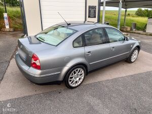 Volkswagen Passat W8 Manual - 2002