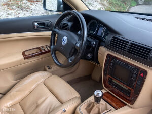 Volkswagen Passat W8 Manual - 2002
