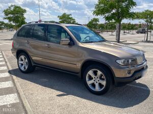 BMW X5 4.4i - 2005