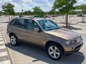 BMW X5 4.4i - 2005