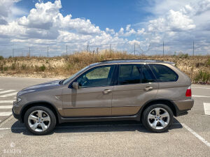 BMW X5 4.4i - 2005