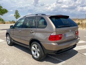 BMW X5 4.4i - 2005