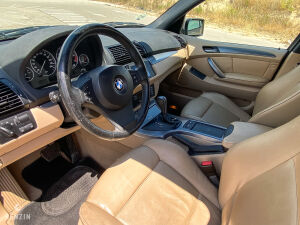 BMW X5 4.4i - 2005