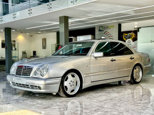 Mercedes-Benz E55 AMG W210 - 1999