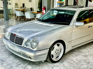 Mercedes-Benz E55 AMG W210 - 1999