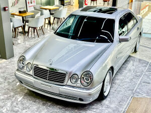 Mercedes-Benz E55 AMG W210 - 1999