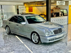 Mercedes-Benz E55 AMG W210 - 1999