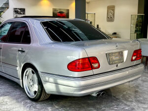 Mercedes-Benz E55 AMG W210 - 1999