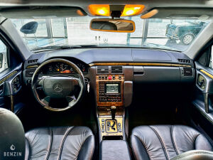 Mercedes-Benz E55 AMG W210 - 1999