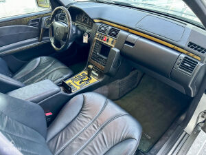Mercedes-Benz E55 AMG W210 - 1999