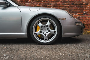 Porsche 911 type 997 Carrera S - 2004