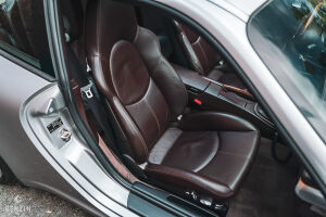 Porsche 911 type 997 Carrera S - 2004