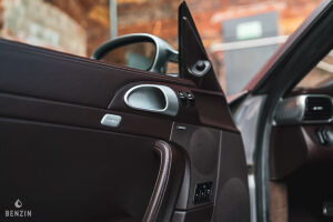 Porsche 911 type 997 Carrera S - 2004