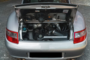 Porsche 911 type 997 Carrera S - 2004