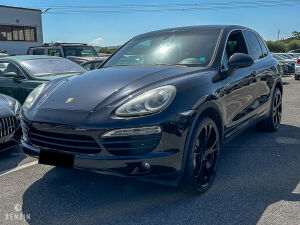 Porsche Cayenne S - 2011