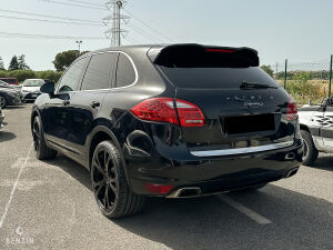 Porsche Cayenne S - 2011