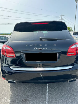 Porsche Cayenne S - 2011