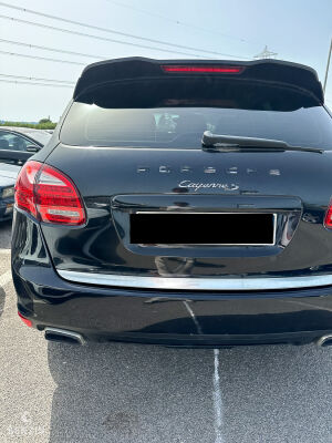 Porsche Cayenne S - 2011