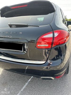 Porsche Cayenne S - 2011