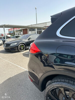 Porsche Cayenne S - 2011