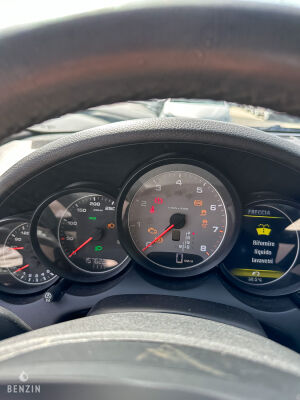 Porsche Cayenne S - 2011