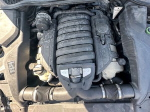 Porsche Cayenne S - 2011