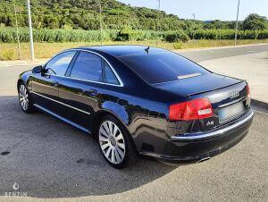 Audi A8 D3 W12 - 2005