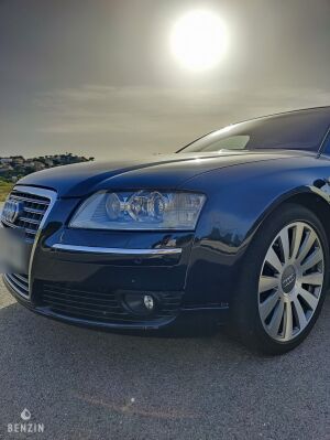 Audi A8 D3 W12 - 2005