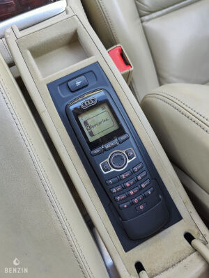 Audi A8 D3 W12 - 2005