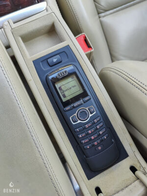 Audi A8 D3 W12 - 2005