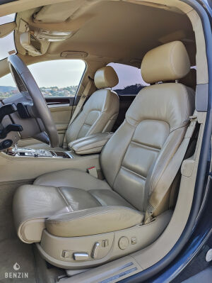 Audi A8 D3 W12 - 2005