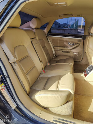 Audi A8 D3 W12 - 2005