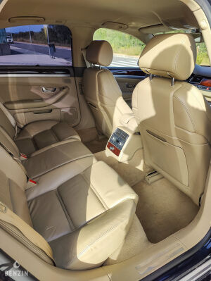 Audi A8 D3 W12 - 2005