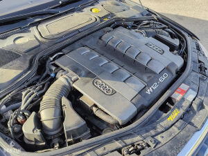 Audi A8 D3 W12 - 2005