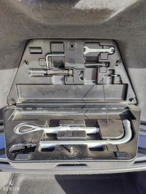 Audi A8 D3 W12 - 2005