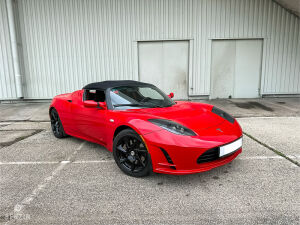 Tesla Roadster - 2011