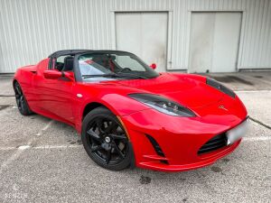 Tesla Roadster - 2011