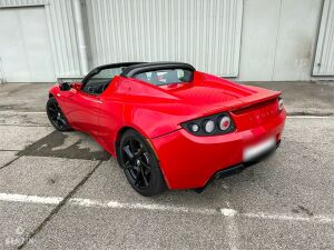 Tesla Roadster - 2011